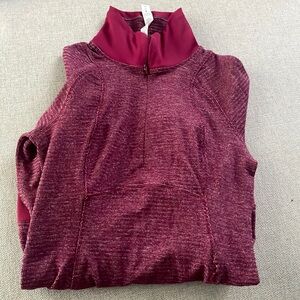LULULEMON quarter zip